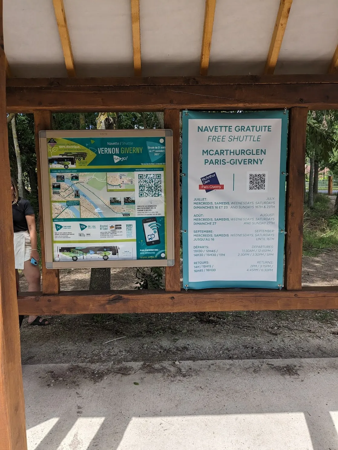 arrêt de bus navette Giverny